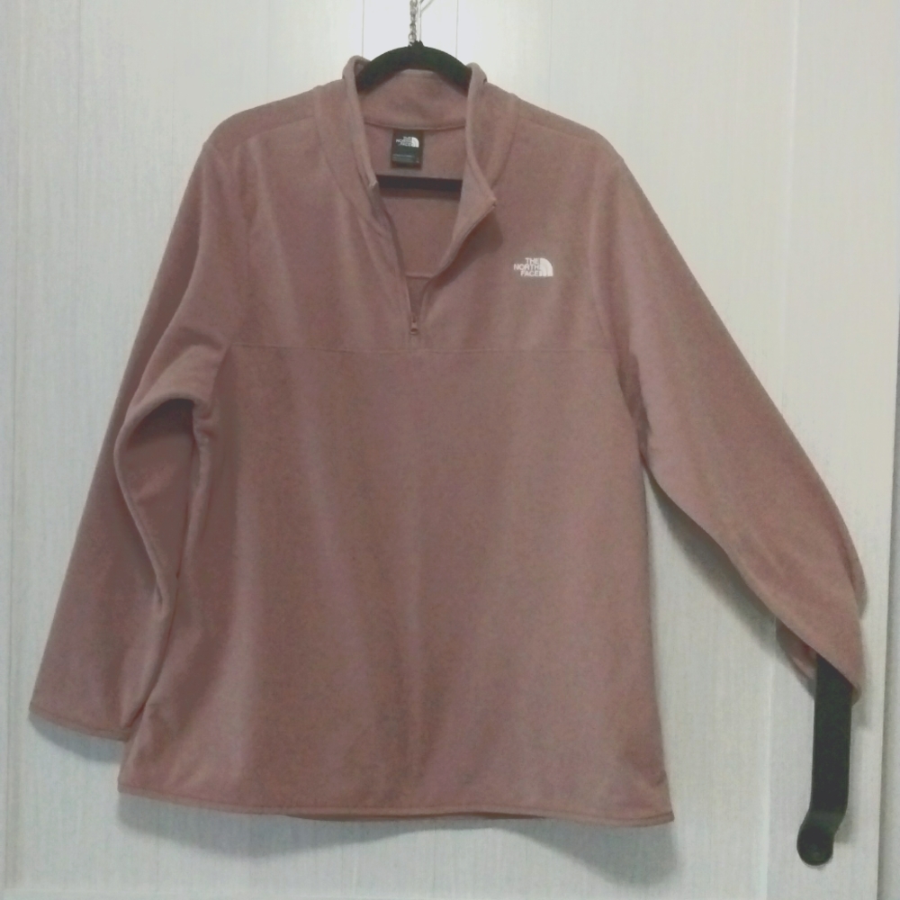 The North face pull over sweater color pink in good condition